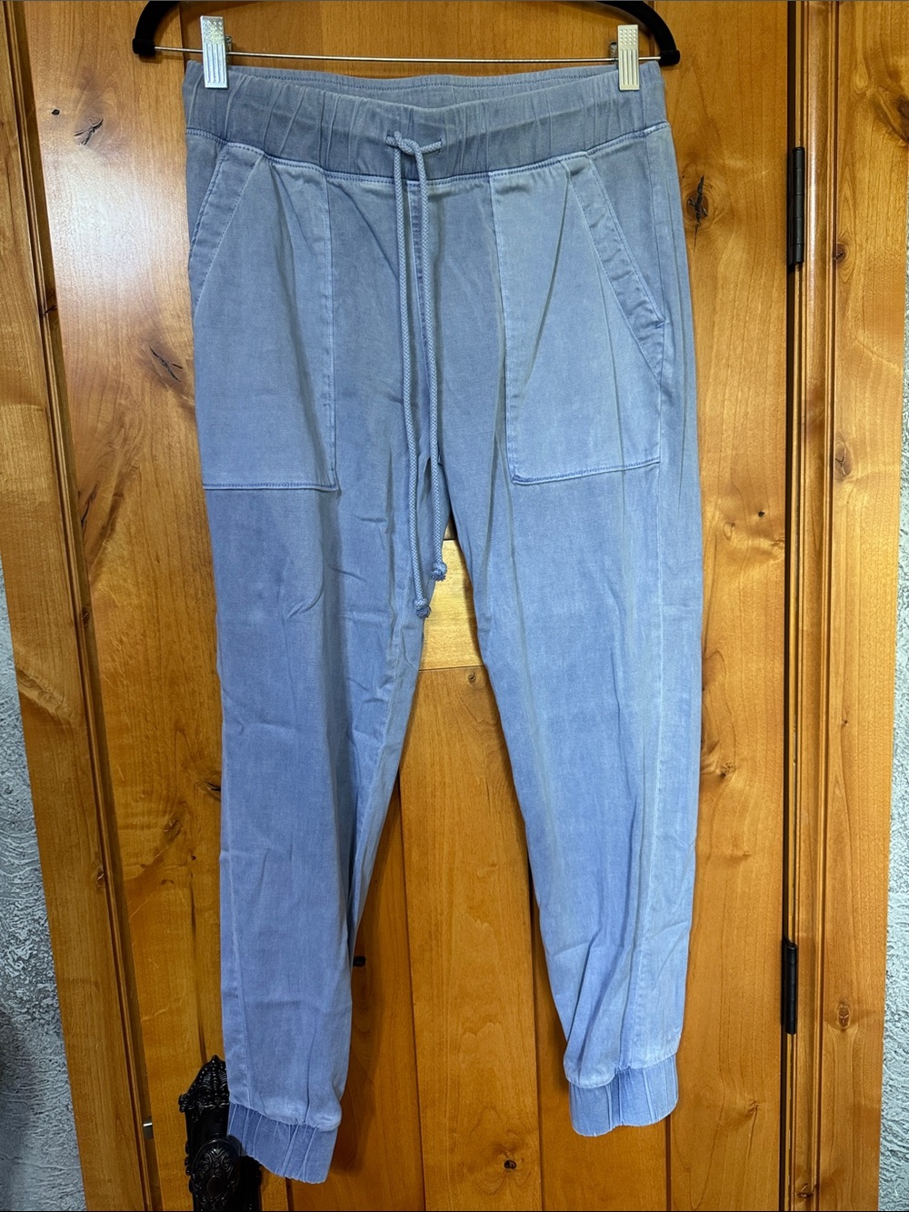 Bella Dahl Light Washed Denim Look Pants